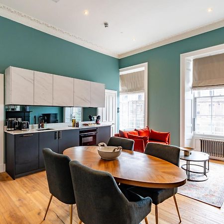 Dragon Suites Luxury Apartments At 9 Albyn Place Единбург Екстериор снимка
