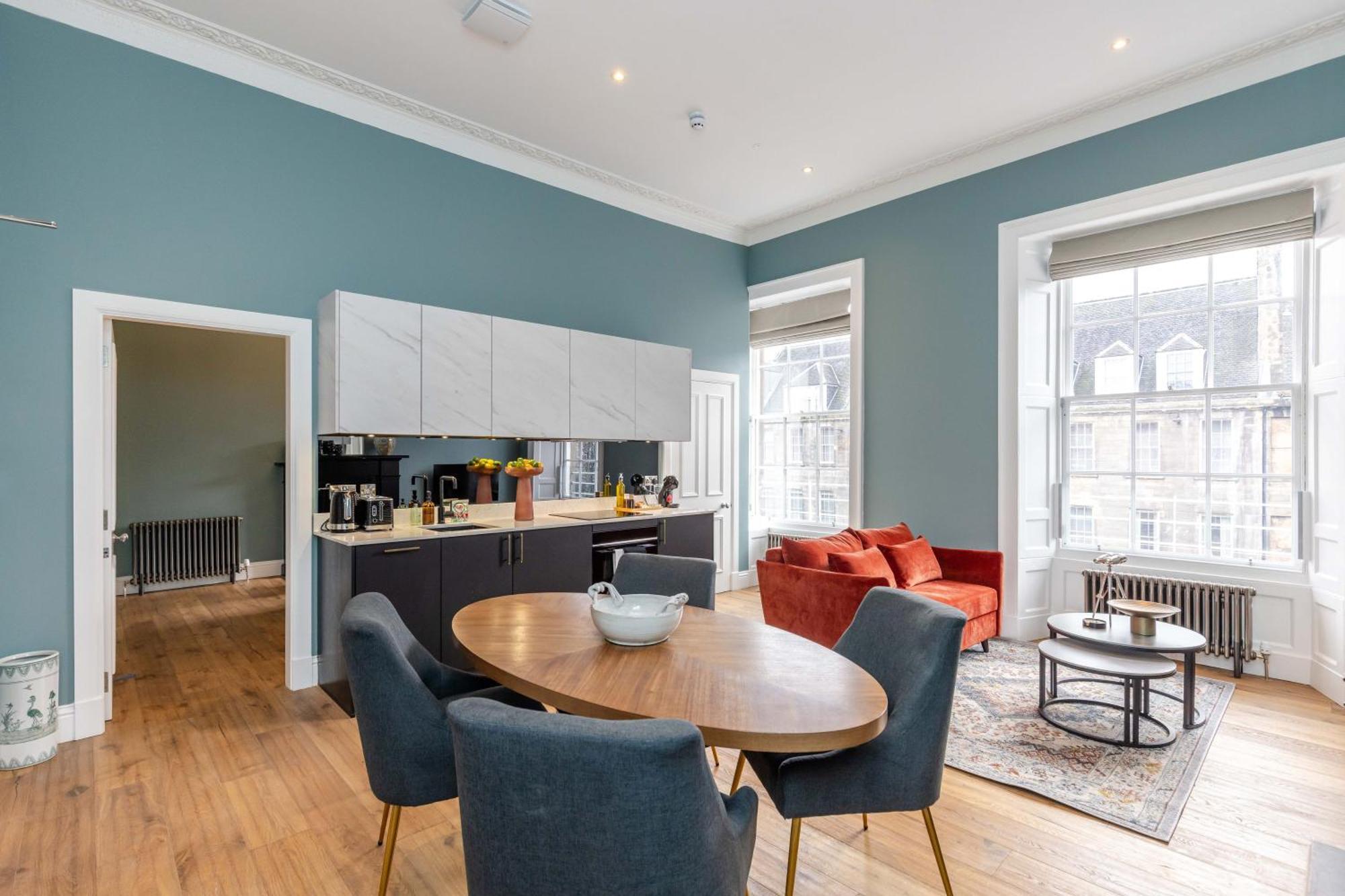 Dragon Suites Luxury Apartments At 9 Albyn Place Единбург Екстериор снимка