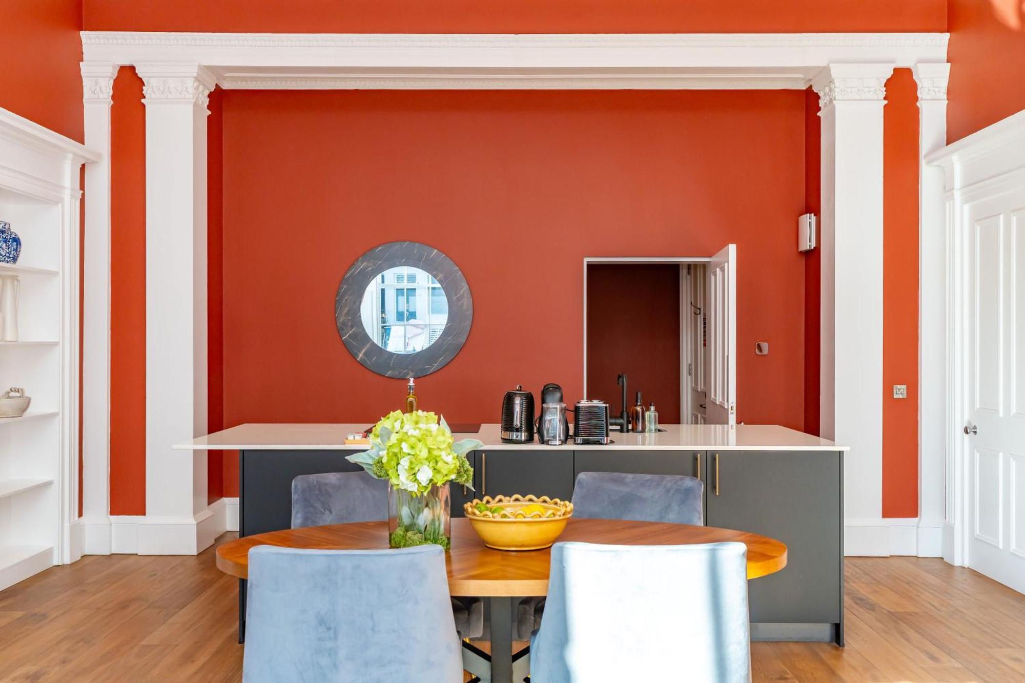 Dragon Suites Luxury Apartments At 9 Albyn Place Единбург Екстериор снимка
