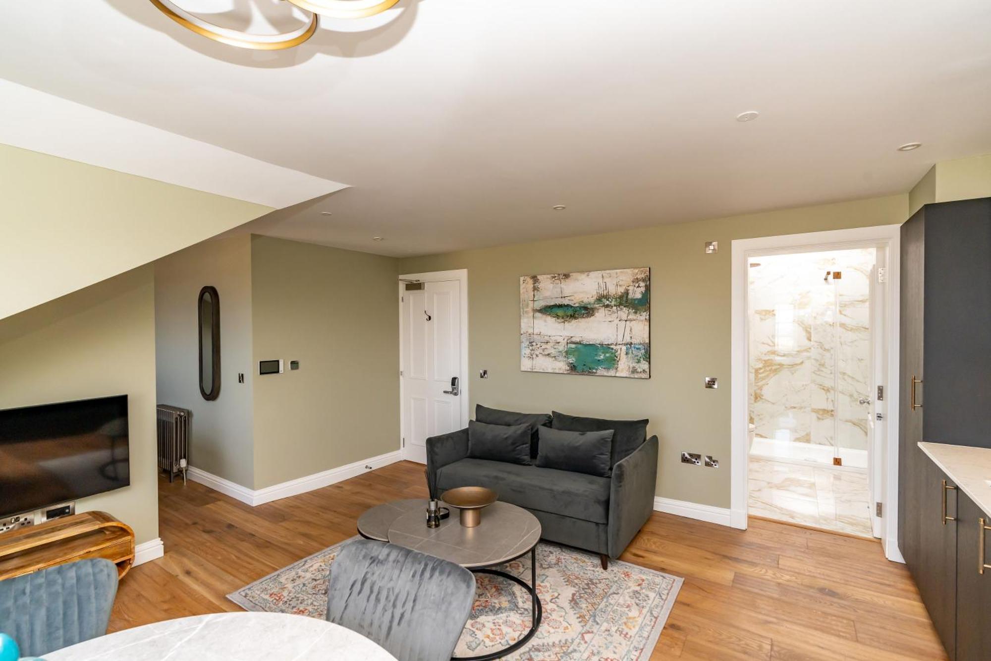 Dragon Suites Luxury Apartments At 9 Albyn Place Единбург Екстериор снимка