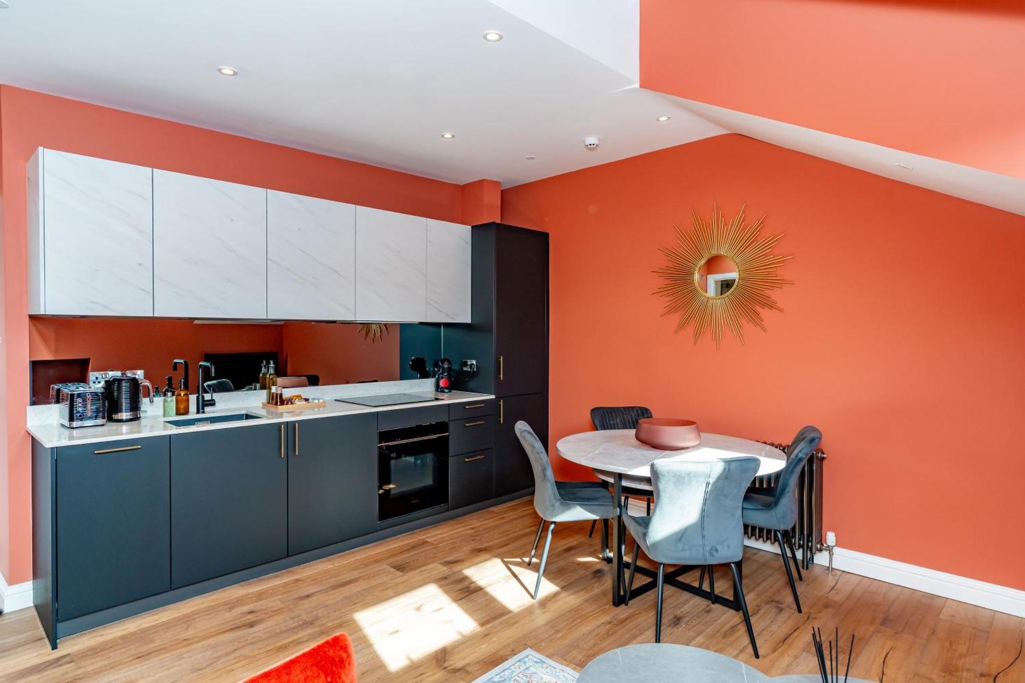 Dragon Suites Luxury Apartments At 9 Albyn Place Единбург Екстериор снимка
